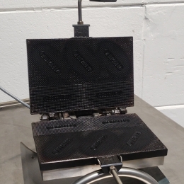 Syrup Waffles maker 